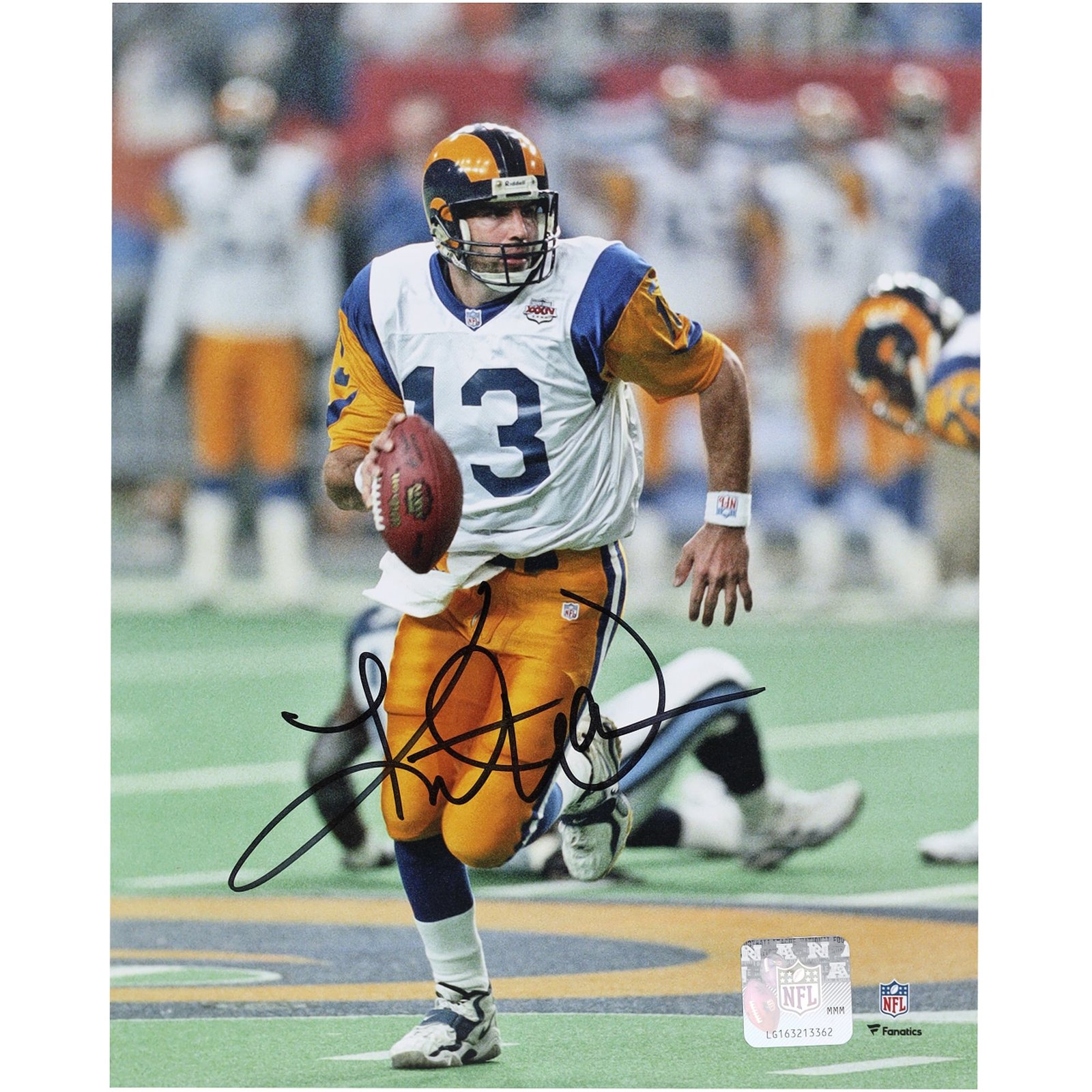 Kurt Warner Los Angeles Rams Autographed 8″ x 10″ Rollout Super Bowl XXXIV Photograph