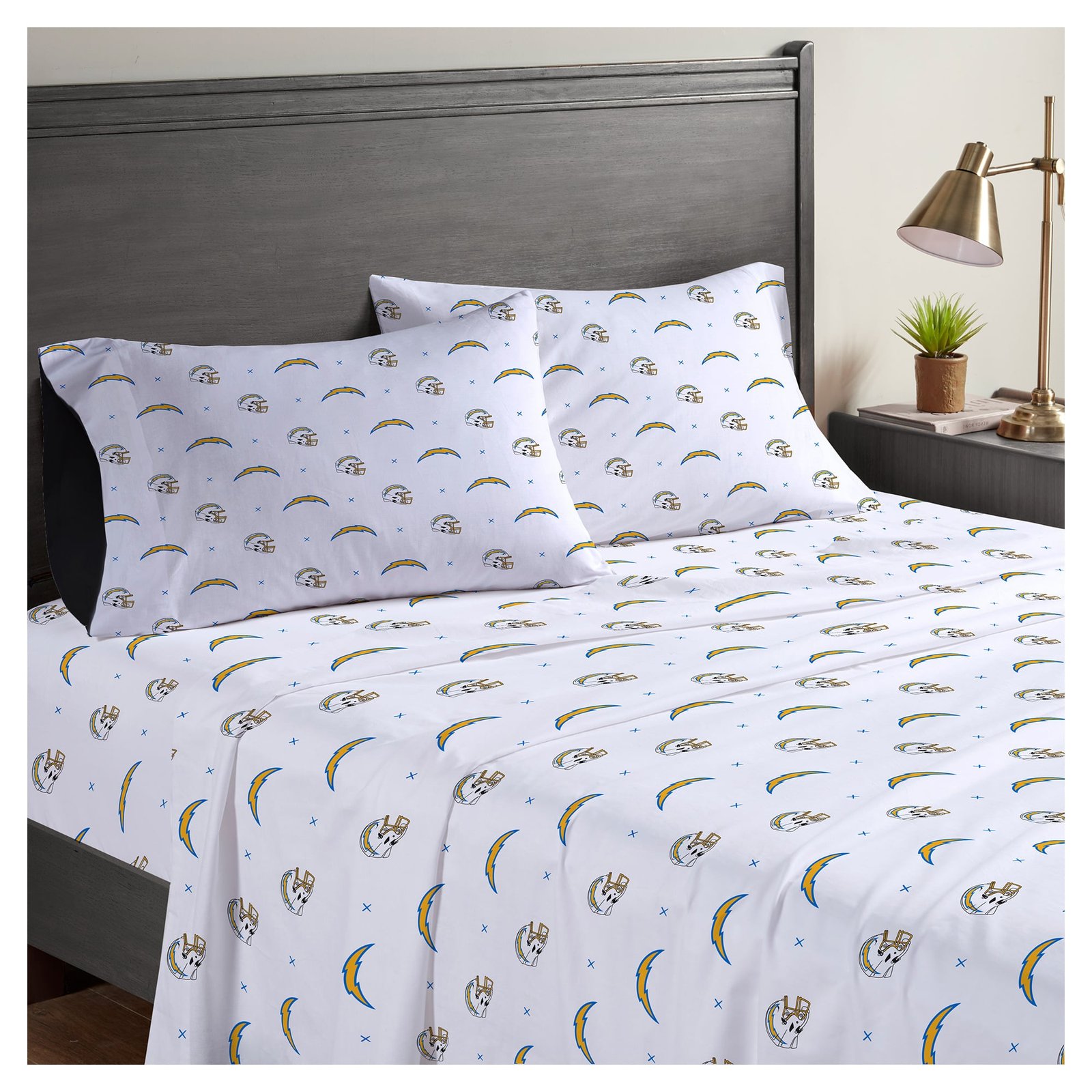 Pegasus Los Angeles Chargers Four-Piece Full Sheet Set